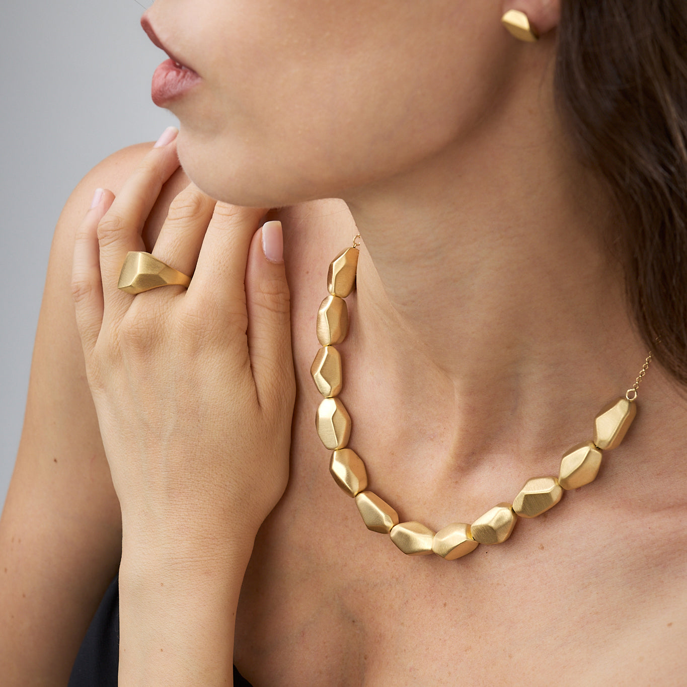 Collana Terrae a 12 pepite medie